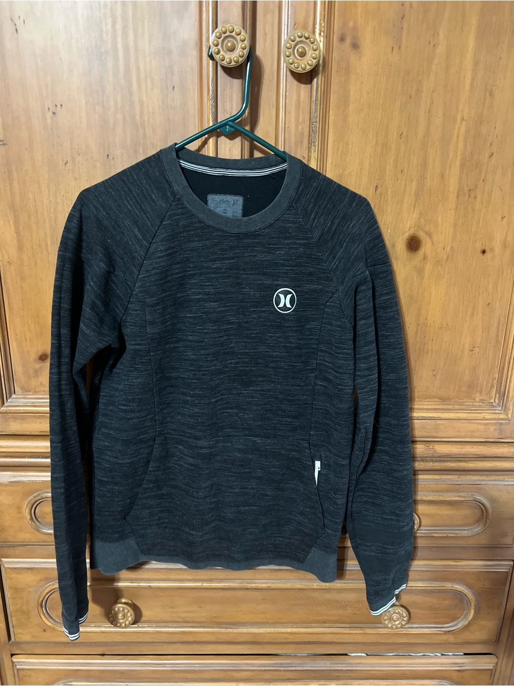 Hurley Men's grey Crewneck sweatshirt medium
